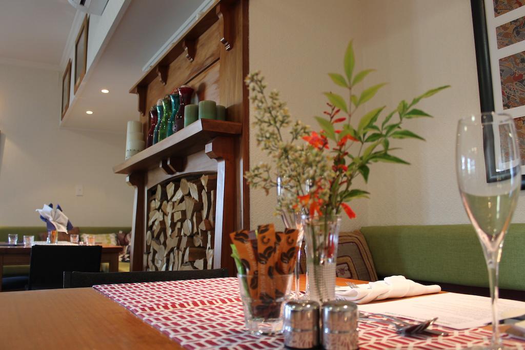 Stony River Hotel Okato ภายนอก รูปภาพ