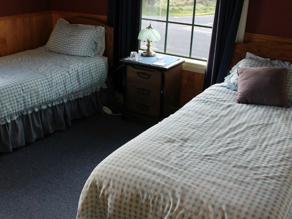 Stony River Hotel Okato ภายนอก รูปภาพ